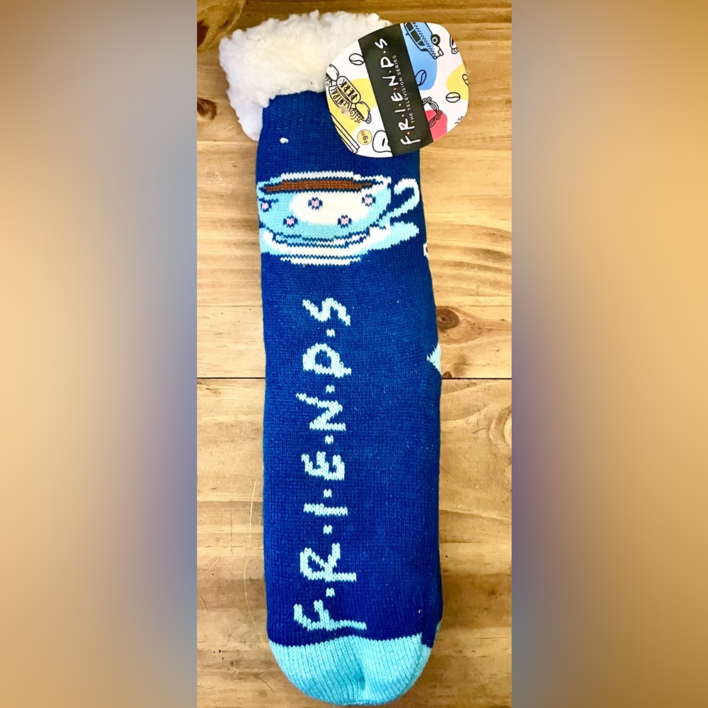 NWT • Unisex • Warner Bros. TV • FRIENDS • Central Perk • Sherpa Socks